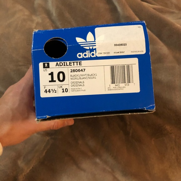 Men's Adilette Shower Slides Sneaker - Picture 5 of 5